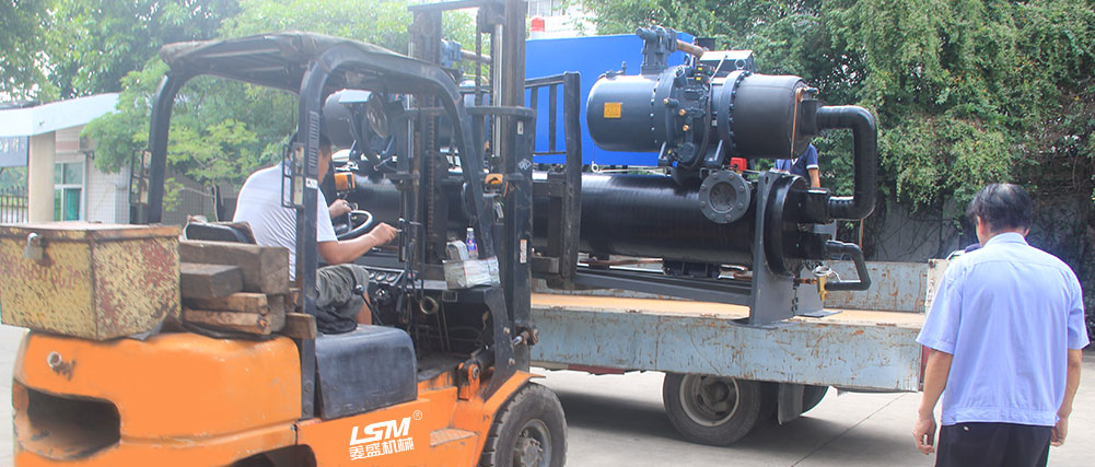 工業(yè)冷水機組生產-5